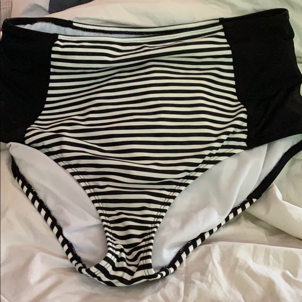 NWOT Athleta “Full Tide” Swim Bottoms